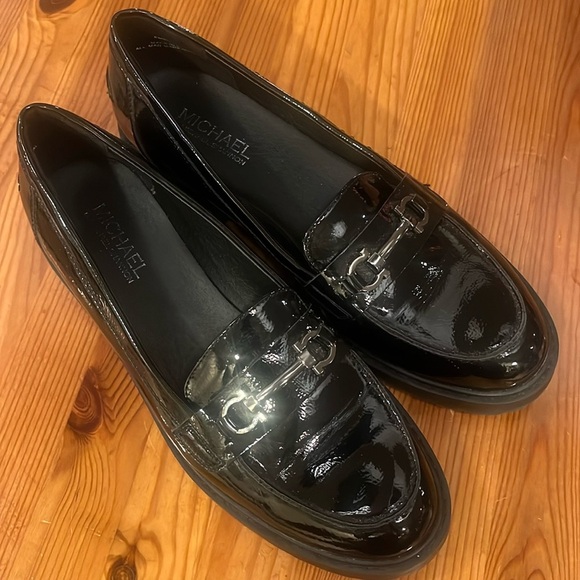 Michael Shannon Emberlynn Patent vegan leather Loafers size 11 - Picture 1 of 14